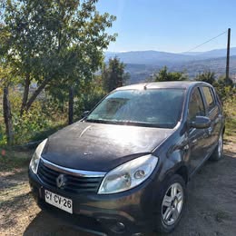 Renault Sandero 2011