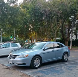 Chrysler 200 2013