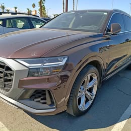 Audi Q8 2021