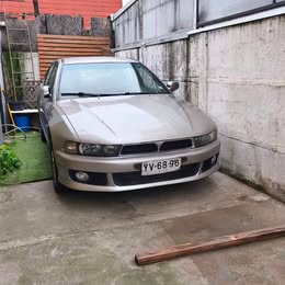 Mitsubishi Galant 2005