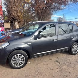 Renault Sandero 2012