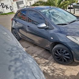 Mazda Mazda2 2010