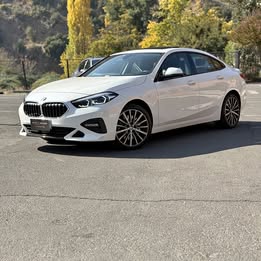 2022 BMW 220d mantenciones en la marca la dehesa 2022 usado