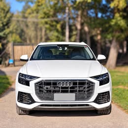 Audi Q8 2020
