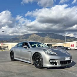 Porsche Panamera 
