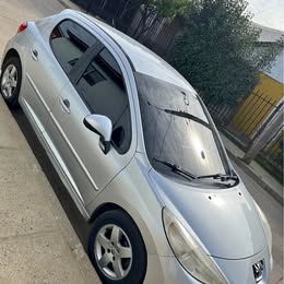 Peugeot 207 2012