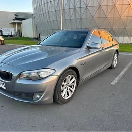 2013 BMW 520 i 2013 usado