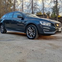 Volvo V60 2016