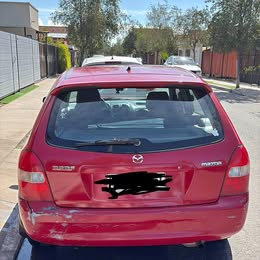 2001 Mazda 323 2001 usado