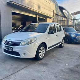Renault Sandero 2012